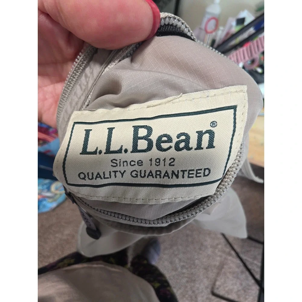 LL Bean M's Trail Model Rain Jacket Tan Khaki Hooded Windbreaker Large L OAKC5